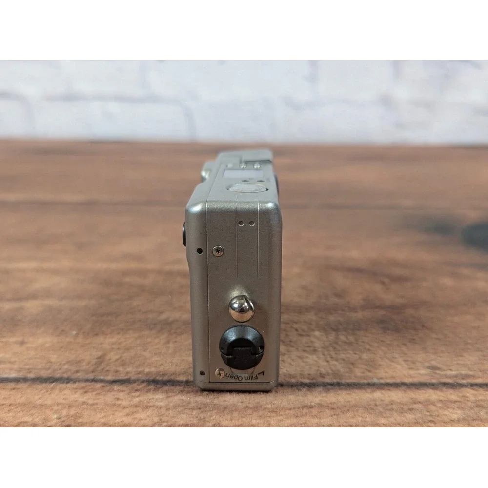 CANON ELPH / Point & Shoot Film Camera - Functions Tested -‎ Flash doesn't close